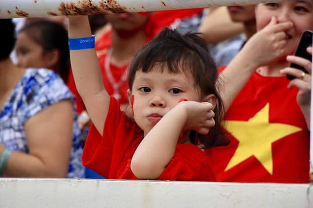 Vòng tay giấy tyvek tại lễ tôn vinh Tự Hào Việt Nam