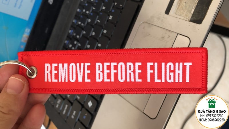 Móc khoá vải dệt theo yêu cầu Remove Before Flight